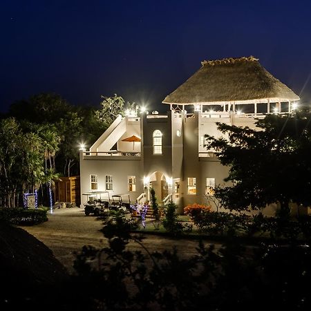 The Crimson Orchid Inn At Orchid Bay San Fernando Zewnętrze zdjęcie